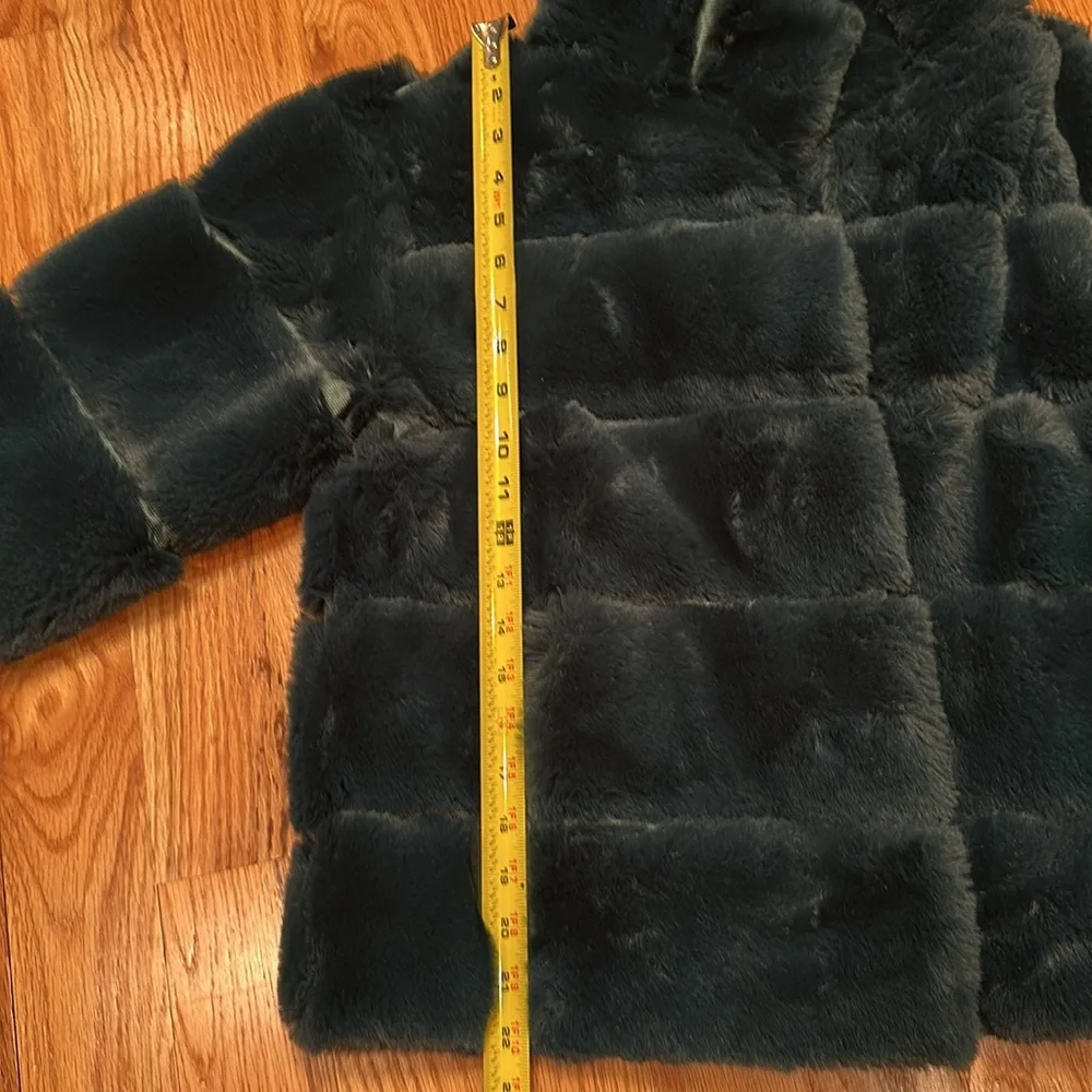 Luxurious Faux Fur Jacket coat in Deep Teal/Hunter Green.  S/M
